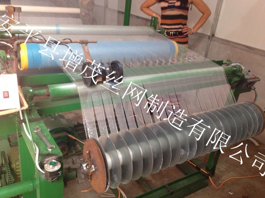 <a href='/' target='_blank'>耐堿<a href='/' target='_blank'>網(wǎng)格布生產(chǎn)線</a></a>